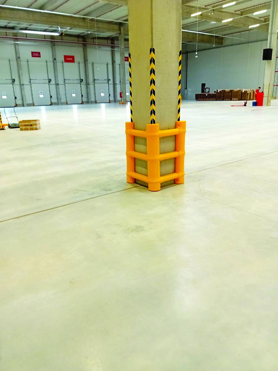 CLN_HUG_LG_CZ_01 CLN_HUG_LG_CZ_01